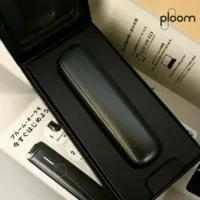 Ploom-Aura黑色-現貨-1.webp 【現貨】Ploom Aura Jet Black starter kit 黑色智慧恆溫加熱菸主機|SMART HEATFLOW 四段吸感 三天到貨